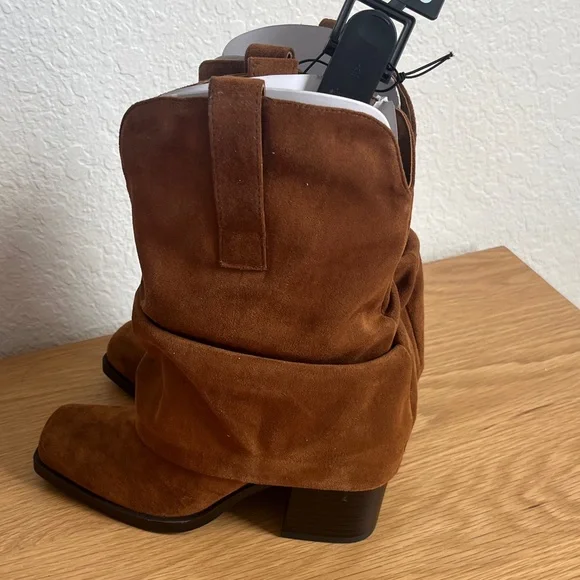 No Boundaries Brown Heeled Boots - Picture 3 of 4